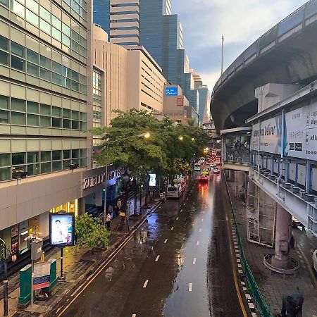 Thaiphiphat House Bangkok Dış mekan fotoğraf